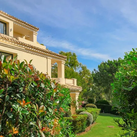 Luxury 3-bed Capanes Del Golf Apartmán Benahavís