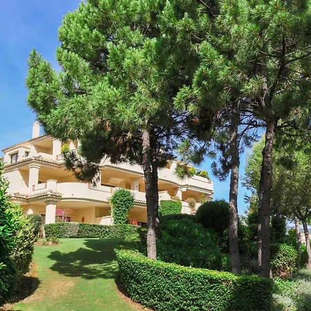 Luxury 3-bed Capanes Del Golf Benahavís
